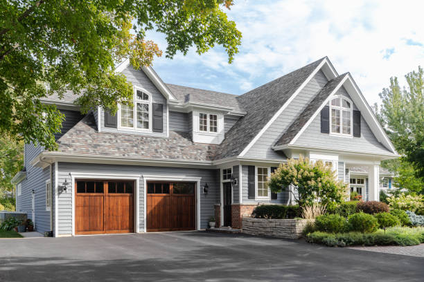 Best Emergency Roof Repair Services  in Massapequa Park, NY